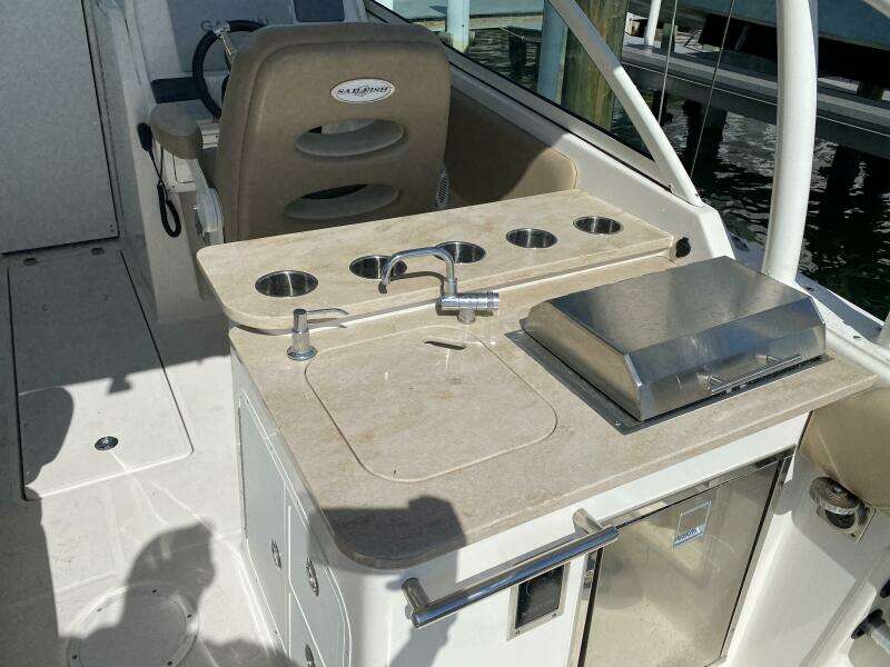 2018 Sailfish 275 Dual Console
