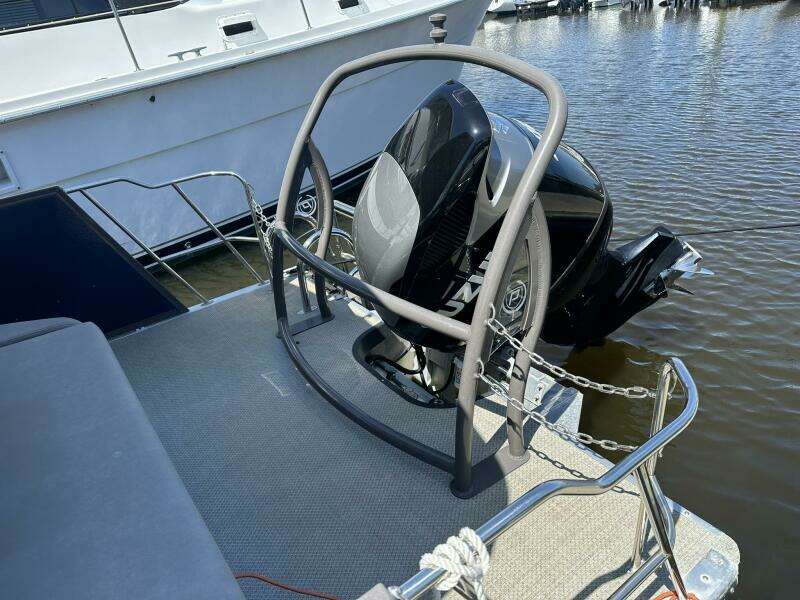 2023 Premier 250 INTRIGUE RL