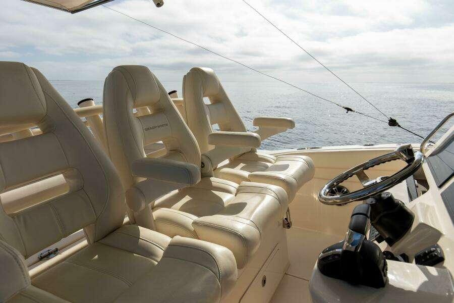 2022 32 Grady White Canyon 326 Helm (1)