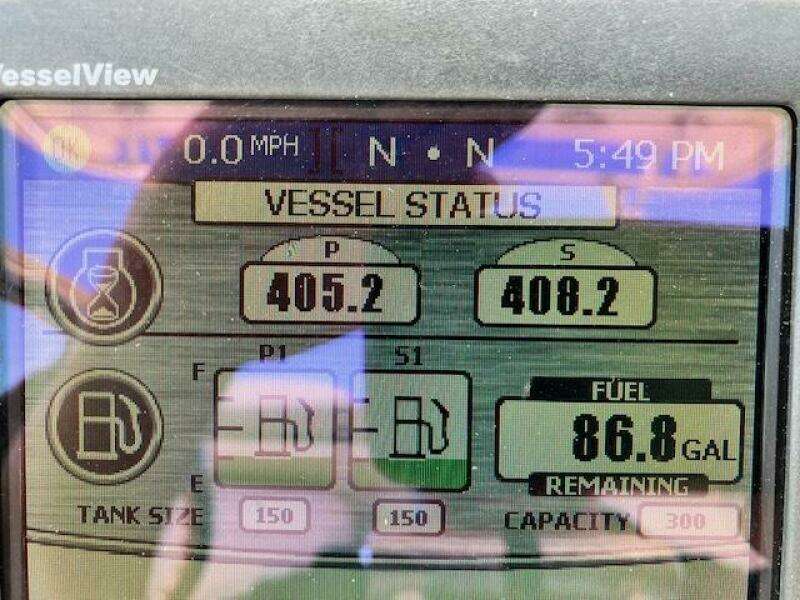 2008 Boston Whaler 320 Outrage