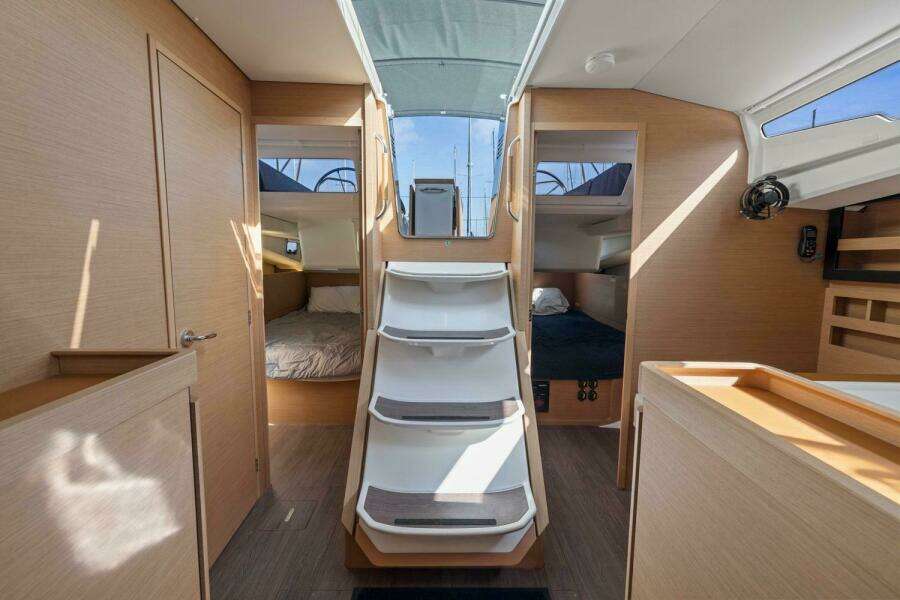 2022 Jeanneau Sun Odyssey 440