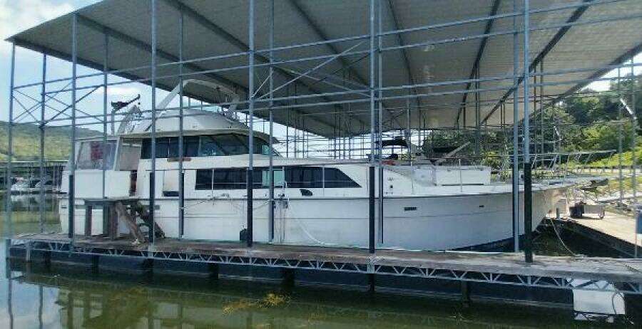 1976 Bertram Flybridge MY