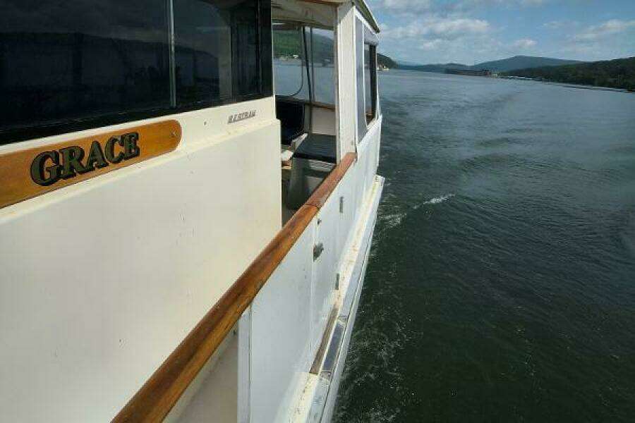 1976 Bertram Flybridge MY