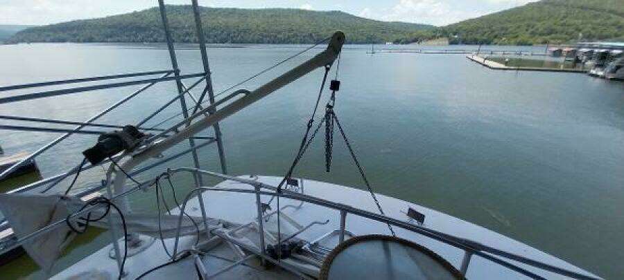 1976 Bertram Flybridge MY