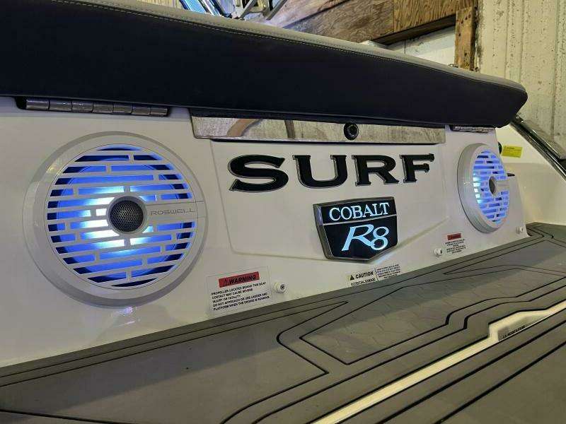 2021 Cobalt R8 Surf