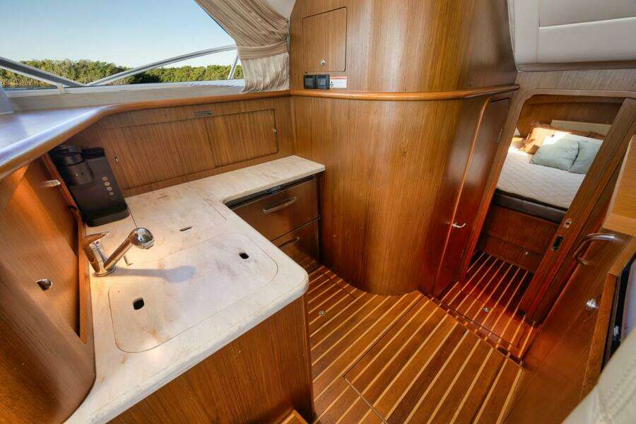 2015 Tiara Yachts Tiara 390 Convertible