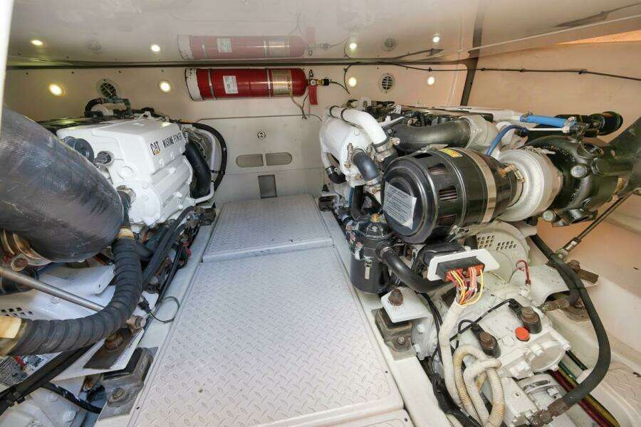 2015 Tiara Yachts Tiara 390 Convertible