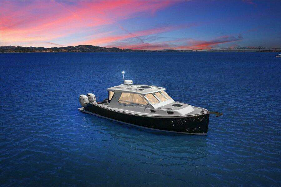 2020 True North 34 Outboard