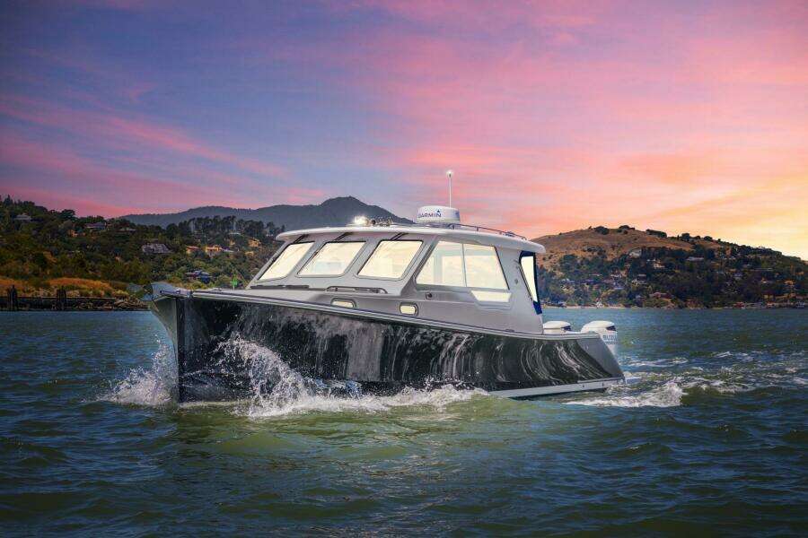 2020 True North 34 Outboard