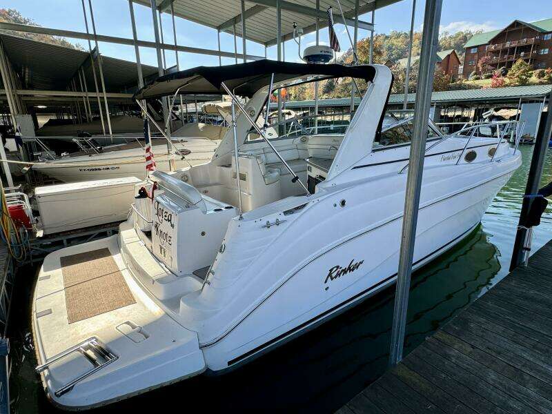 2004 Rinker 342 Fiesta Vee