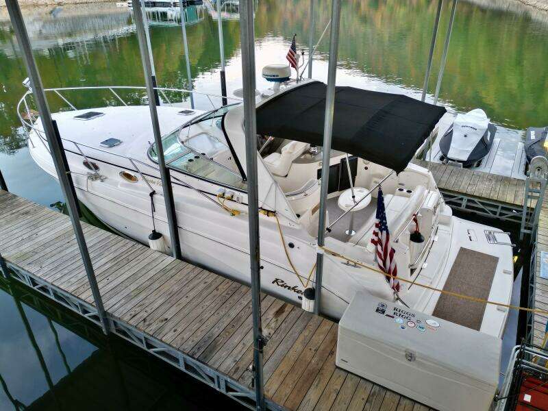 2004 Rinker 342 Fiesta Vee