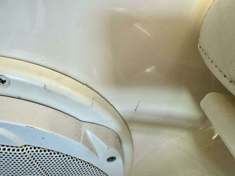 2004 Rinker 342 Fiesta Vee