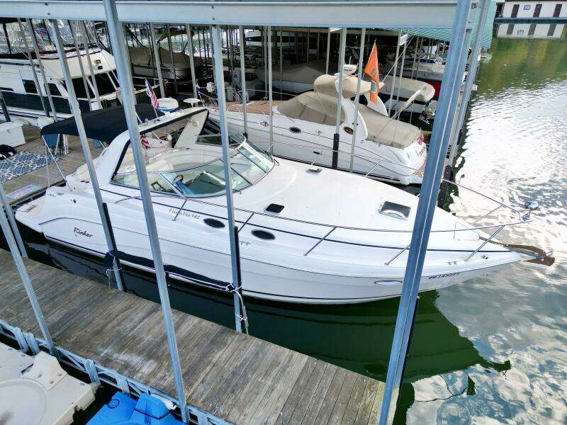 2004 Rinker 342 Fiesta Vee