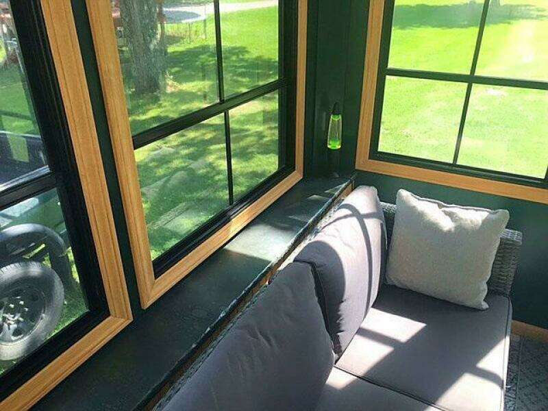 2023 Custom 25 Hadlee Houseboat