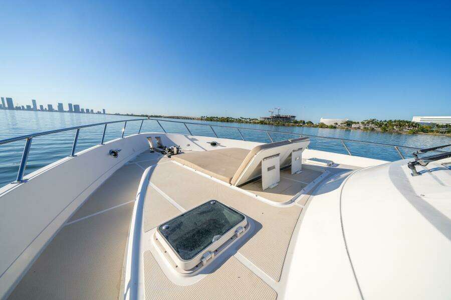 2006 Offshore Yachts 72 Pilothouse