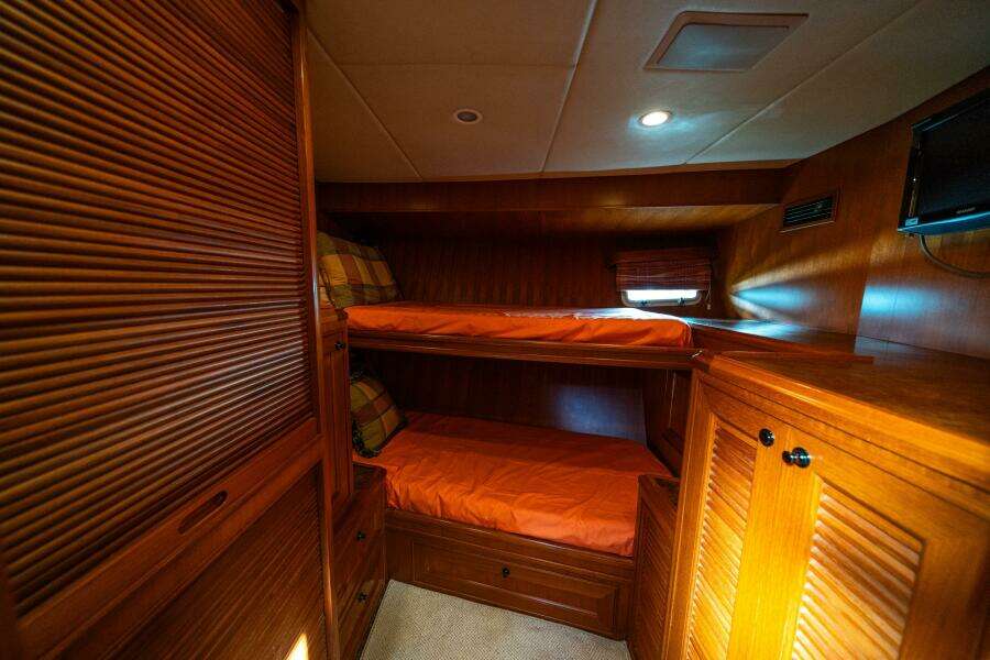 2006 Offshore Yachts 72 Pilothouse