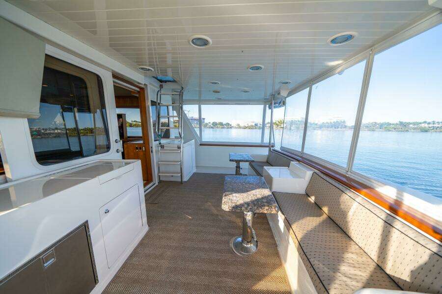 2006 Offshore Yachts 72 Pilothouse