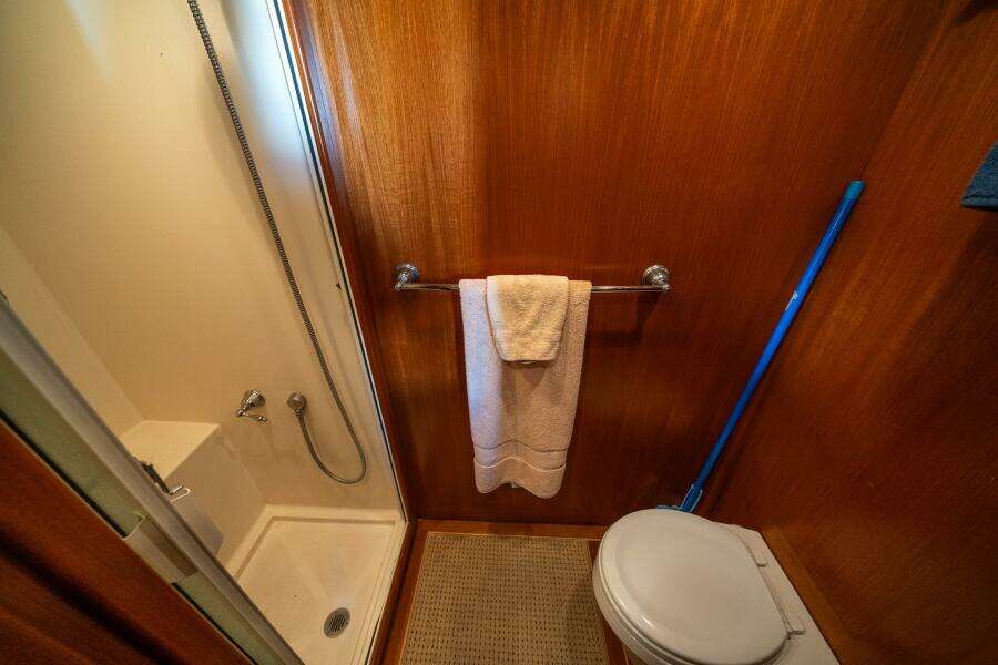 2006 Offshore Yachts 72 Pilothouse