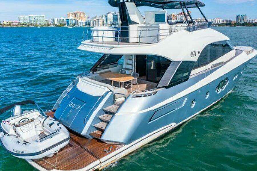 2018 Monte Carlo Yachts MCY 70