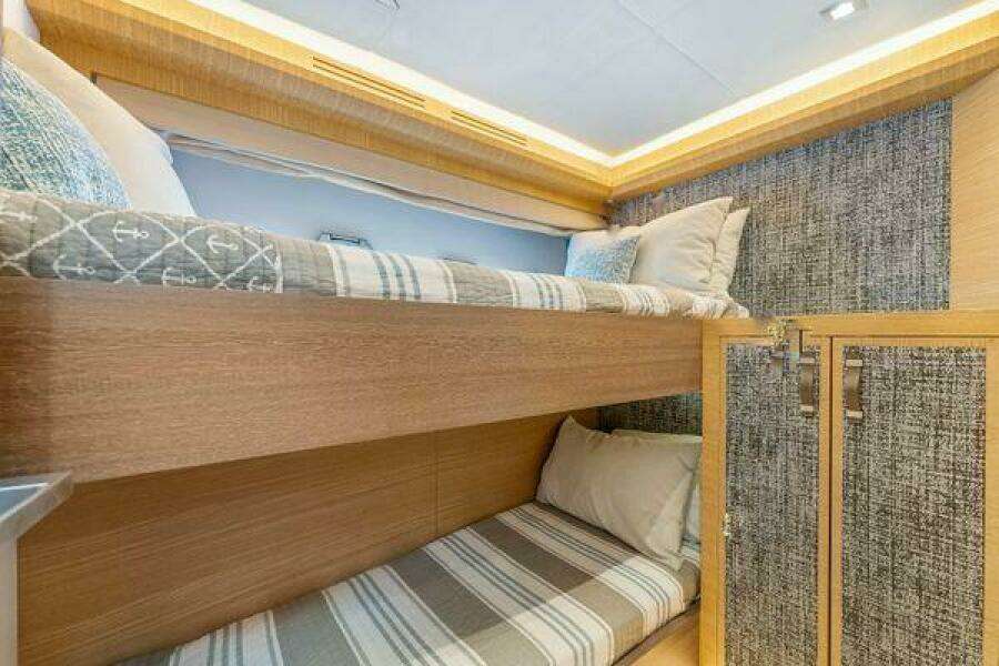 2018 Monte Carlo Yachts MCY 70