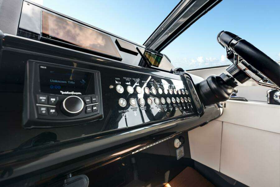 2023 Cruisers Yachts 42 GLS OB