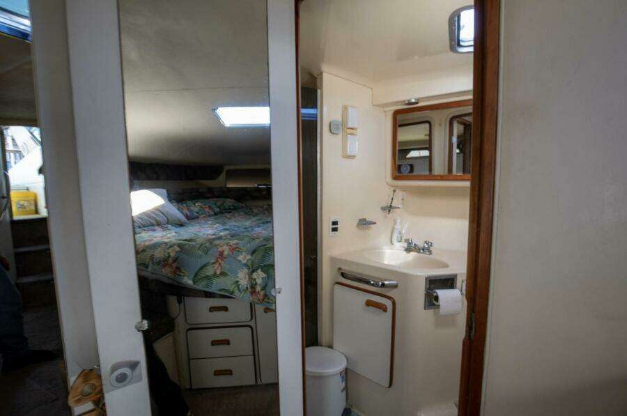 1990 Sea Ray 420 Sundancer