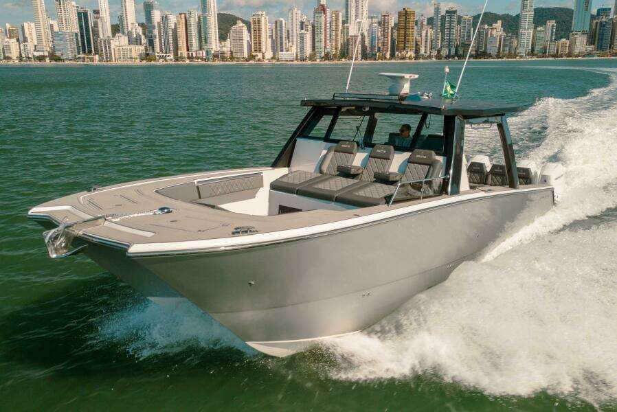 2025 Sedna 370 Cabin