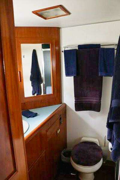 1988 Ocean Alexander Cockpit Motor Yacht 54