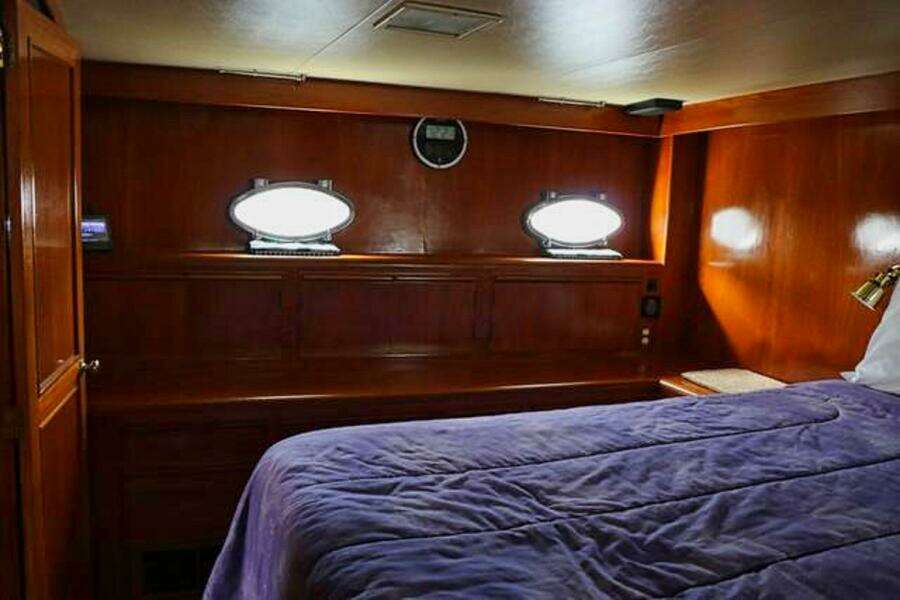 1988 Ocean Alexander Cockpit Motor Yacht 54