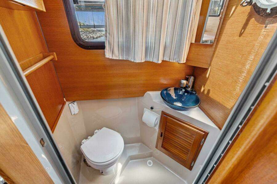 2014 Ranger Tugs R-27