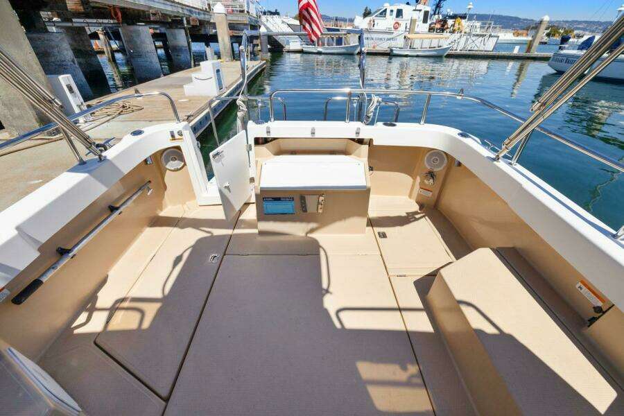 2014 Ranger Tugs R-27