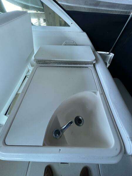 2003 Tiara Yachts 2900 Coronet Tide Over