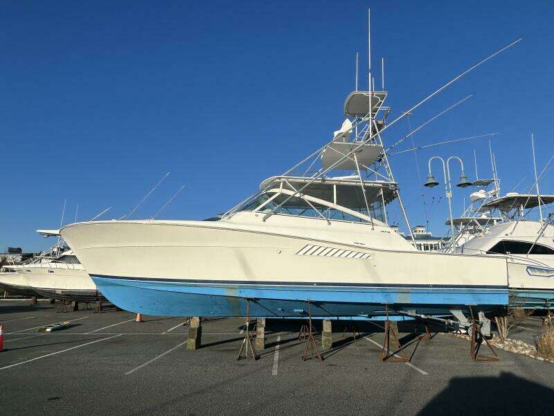 1997 Viking 43 Open