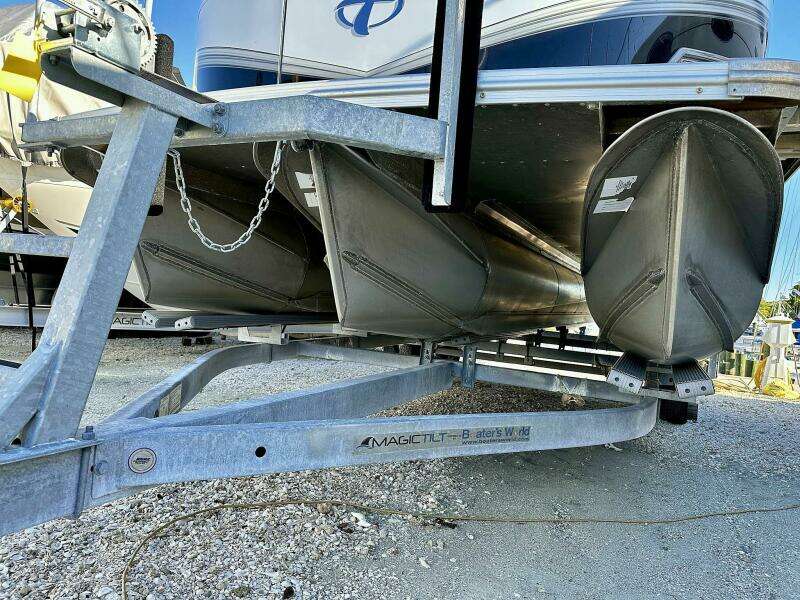 2022 Tahoe LTZ 2285 ENT Tritoon