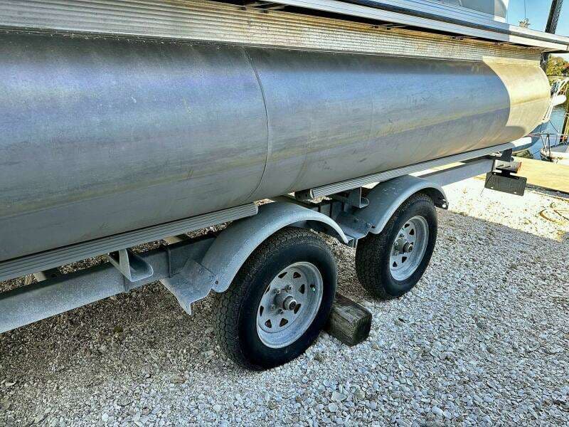 2022 Tahoe LTZ 2285 ENT Tritoon