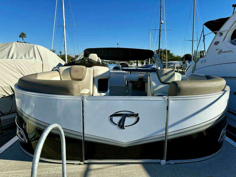 2022 Tahoe LTZ 2285 ENT Tritoon