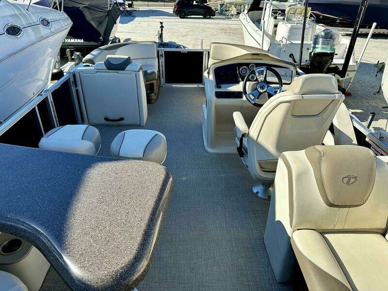 2022 Tahoe LTZ 2285 ENT Tritoon