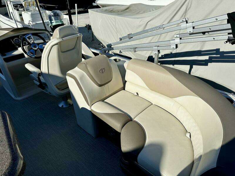 2022 Tahoe LTZ 2285 ENT Tritoon