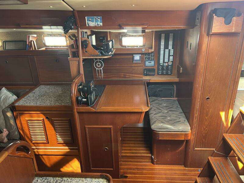 1984 Contest Conyplex - Contest