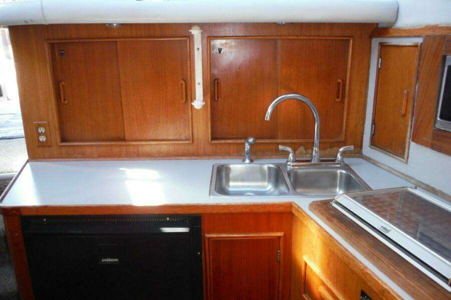 1990 Mediterranean 38 Sport Fish