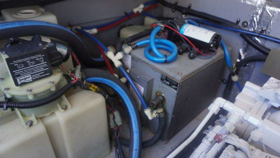 2002 Sea Ray 340 Amberjack