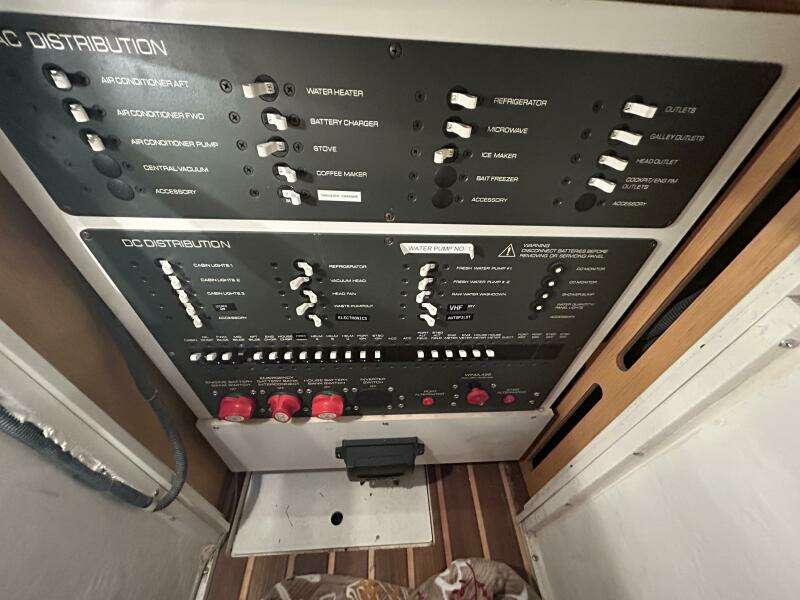 2002 Tiara 3800 Open Native Dancer