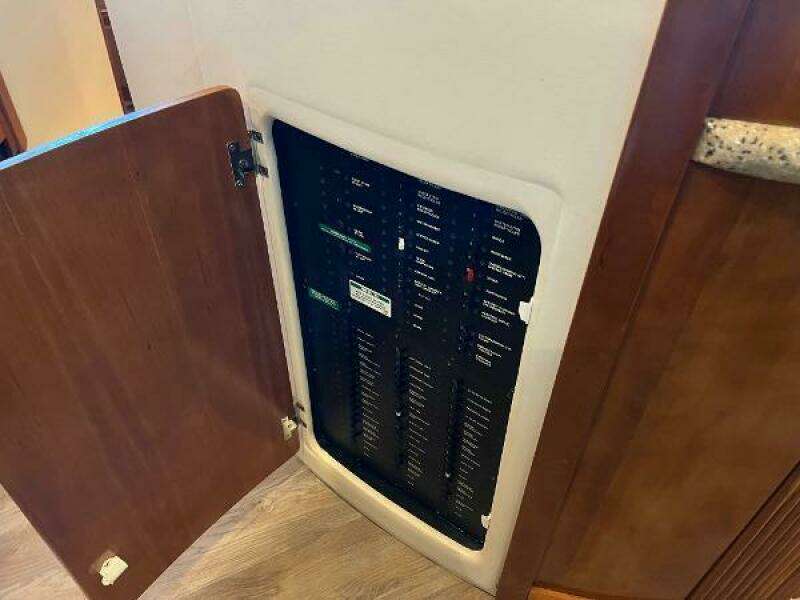 2001 Carver 450 Voyager Pilothouse