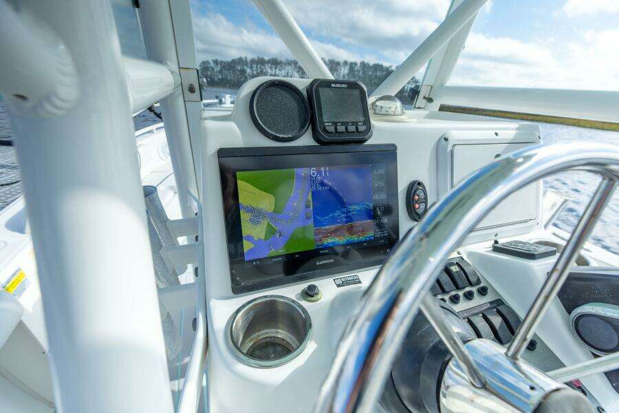 2024 Everglades 243CC