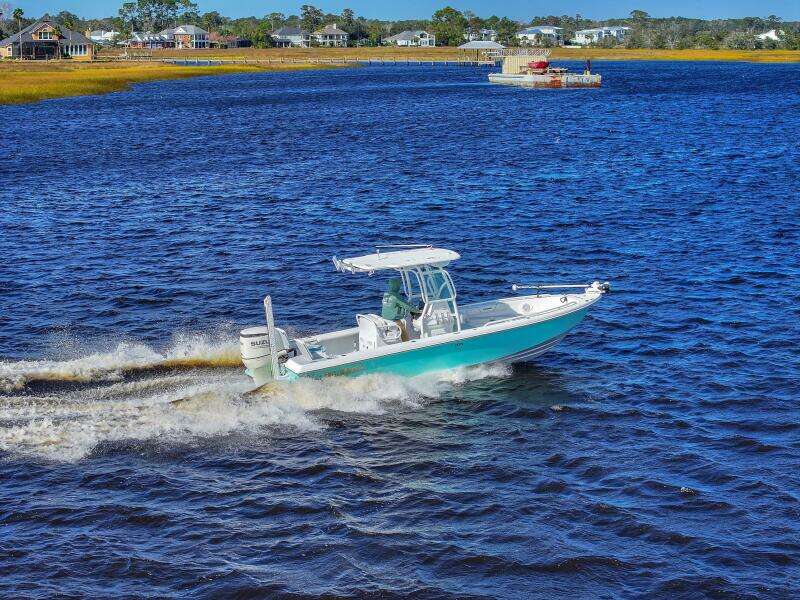 2024 Everglades 243CC