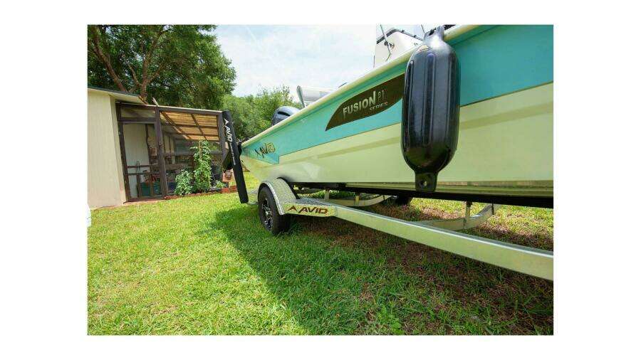 2022 Avid Fusion 21