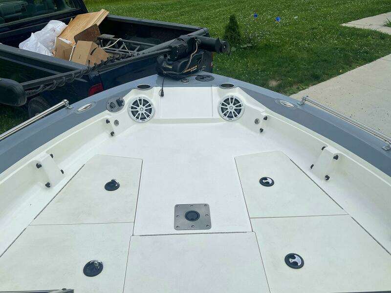 2018 Larson 1850 FX DC