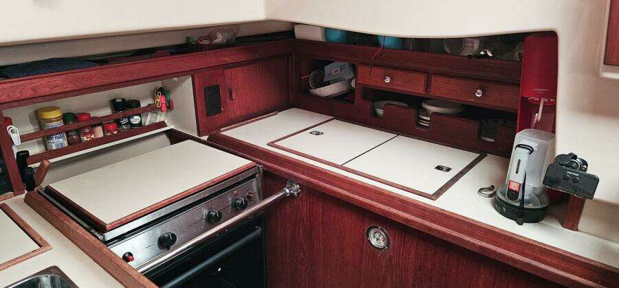 2000 Island Packet 350