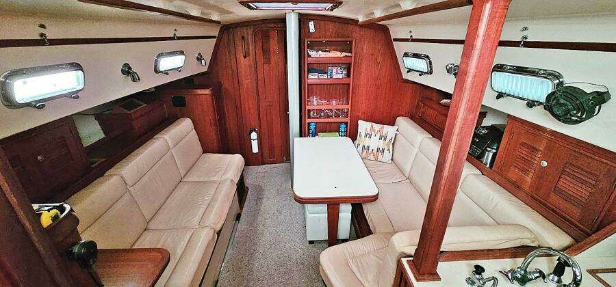 2000 Island Packet 350