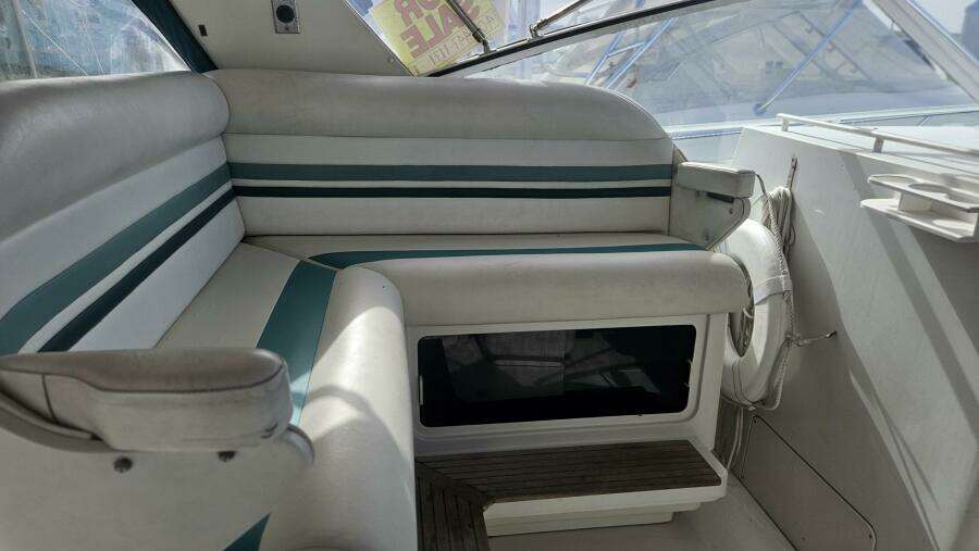 1990 Trojan 11M Express